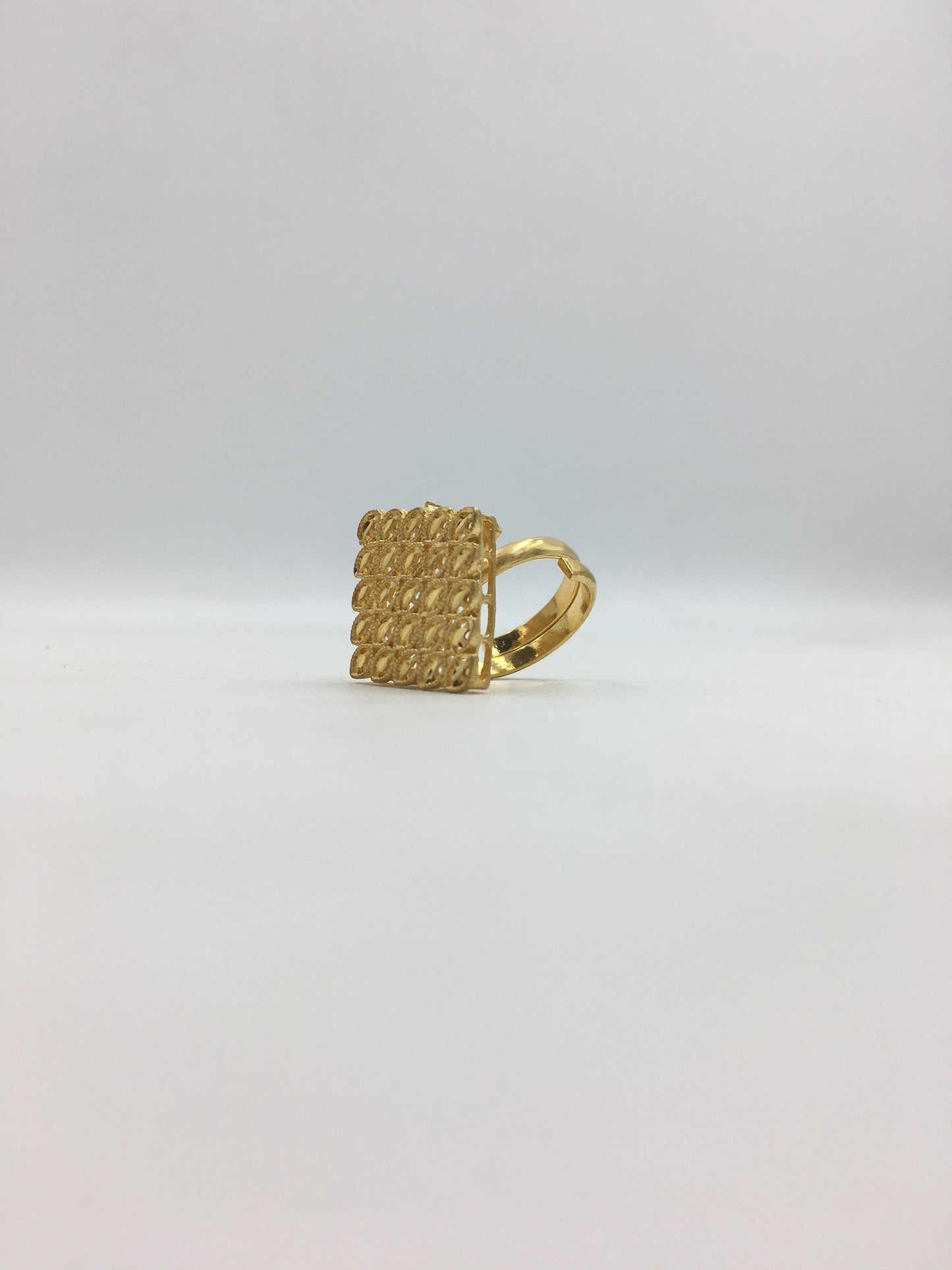 VRITIKA FORMING WOMEN BRACELET