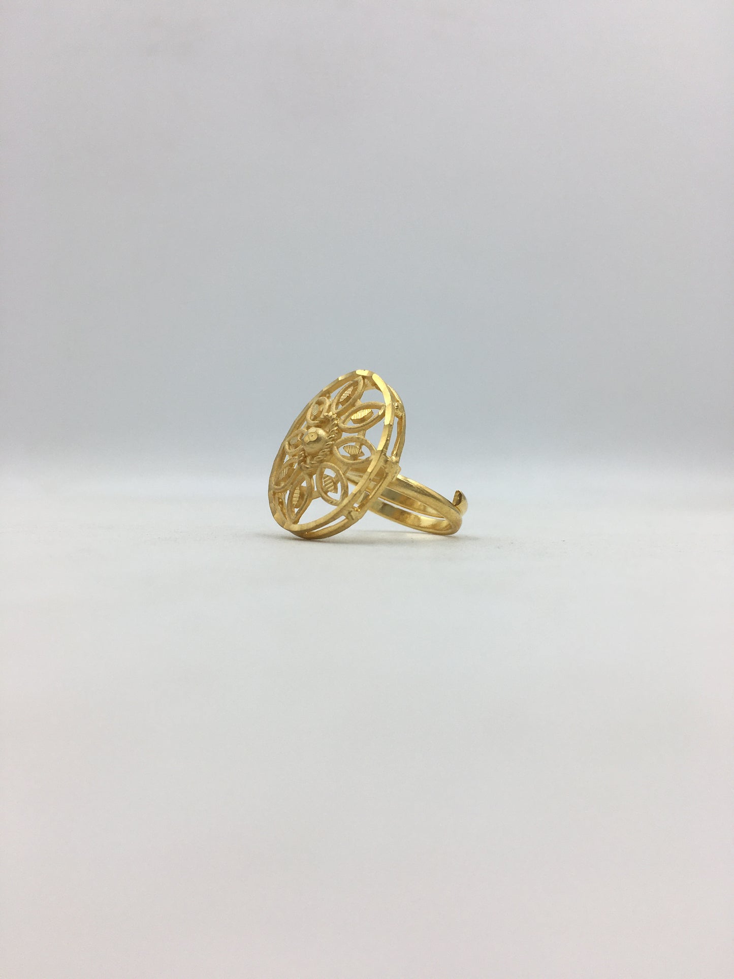 VRITIKA FORMING WOMEN BRACELET