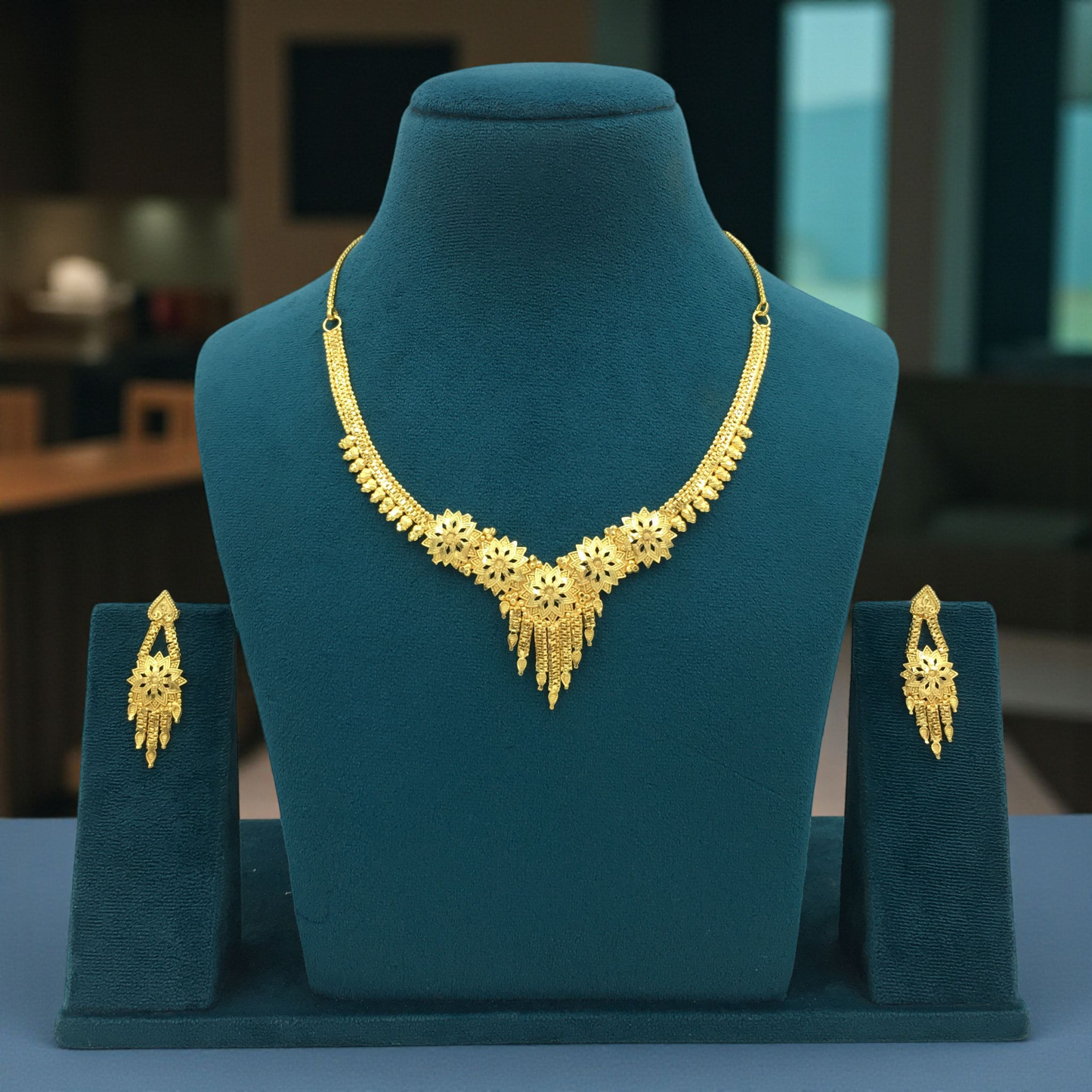 DIPTI MICRO GOLD SHORT NECKLACE SET