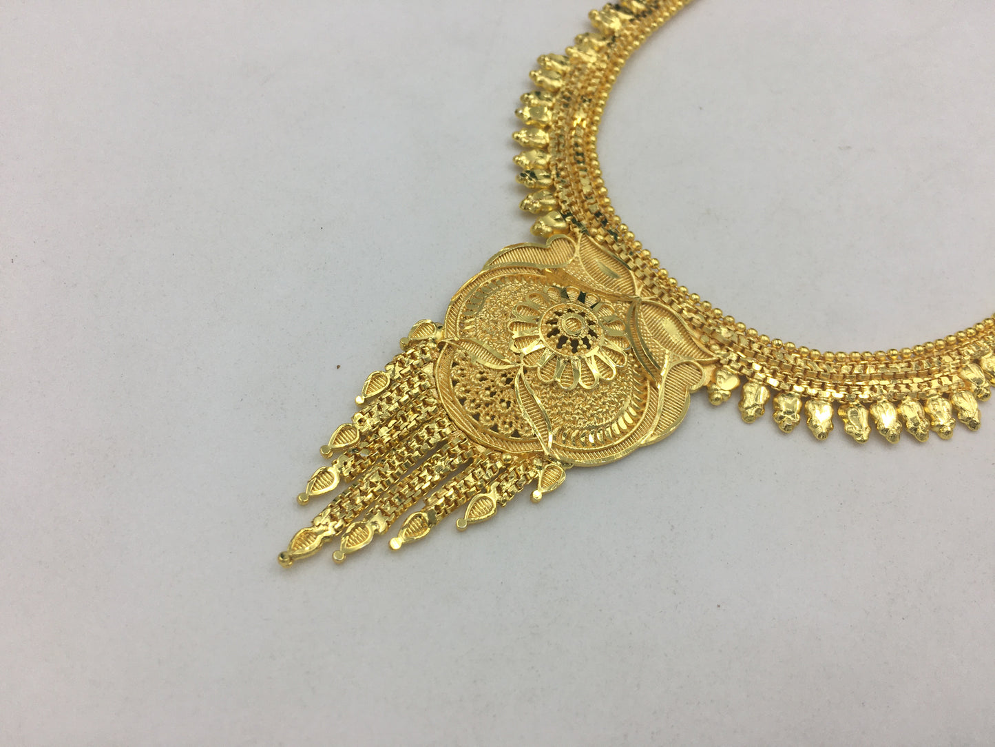 DARSHINI MICRO GOLD NECKLACE SET