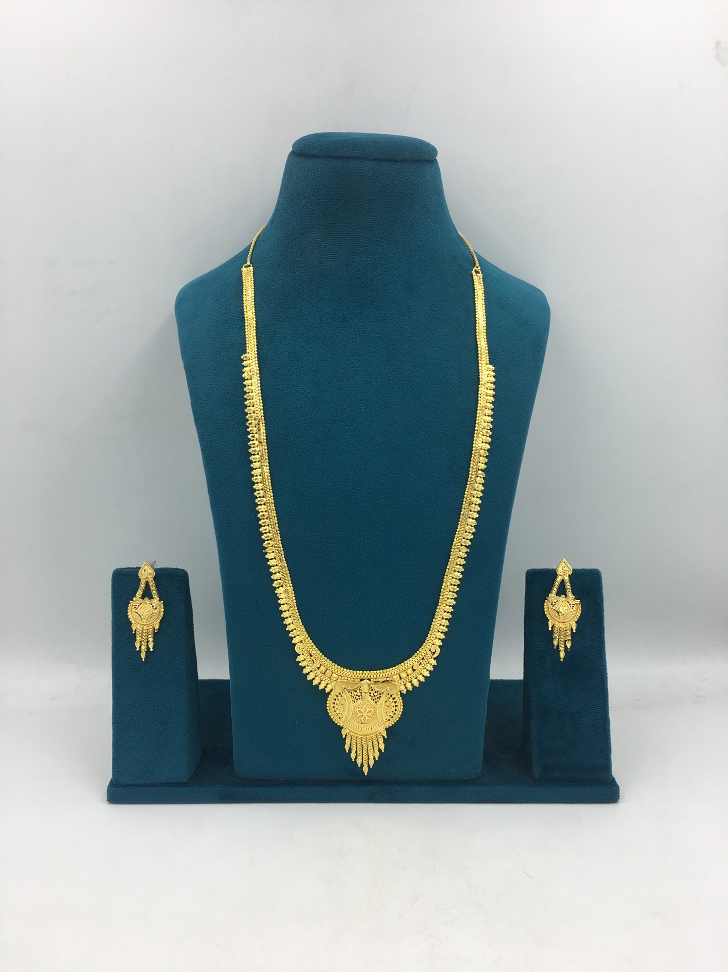 PRAVATHI MICRO GOLD LONG NECKLACE SET