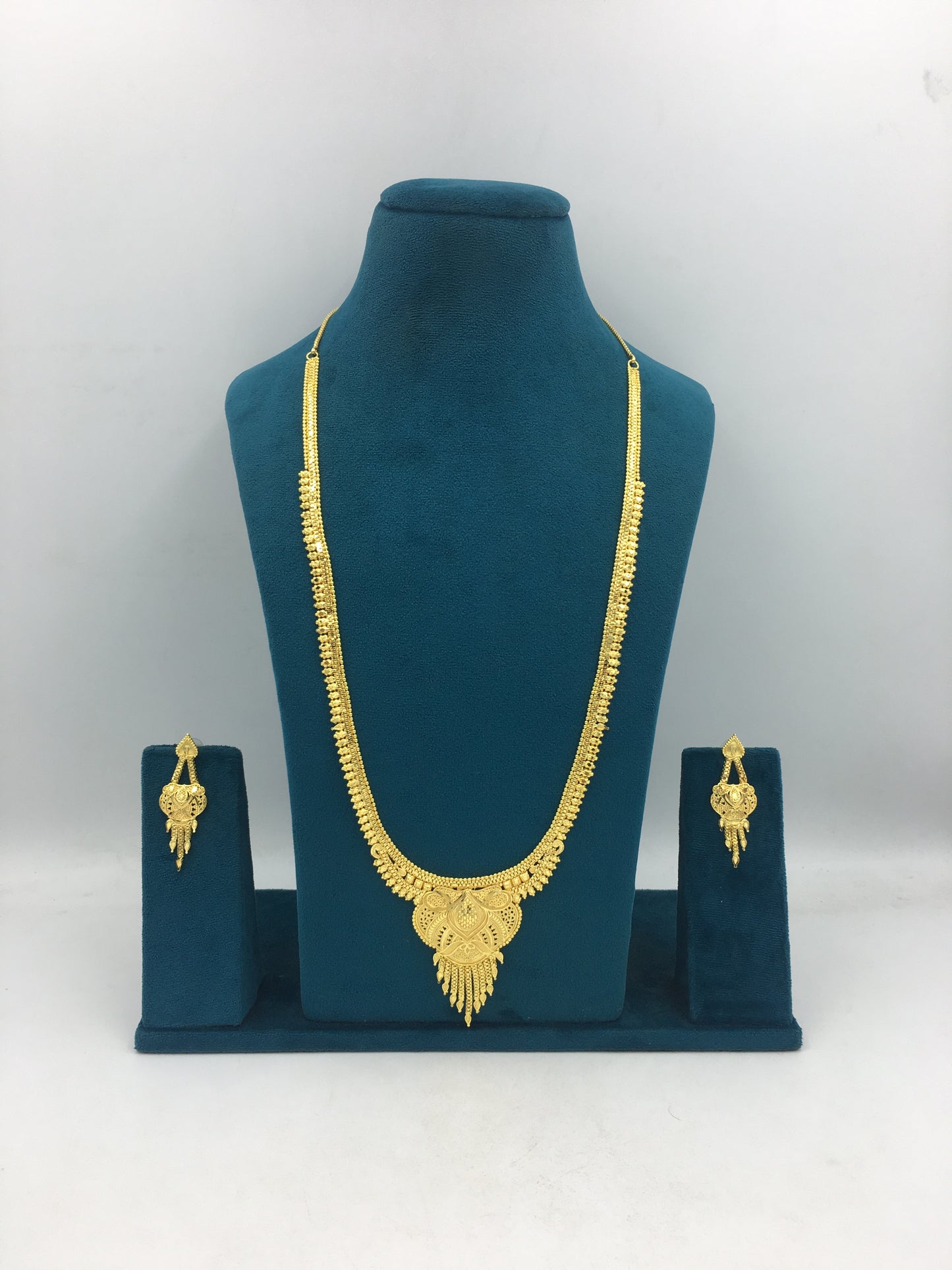 NITHISHA MICRO GOLD LONG NECKLACE SET