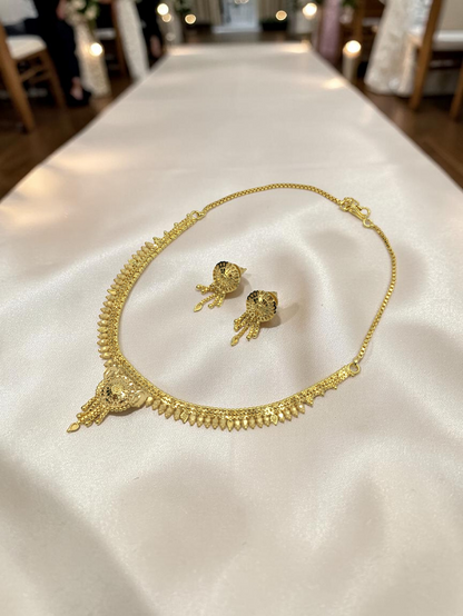KANAK SURYIKA ONE GRAM FORMING SHORT NECKLACE SET WITH EARRINGS FOR WOMEN | TRADITIONAL GOLD FINISH JEWELLERY
