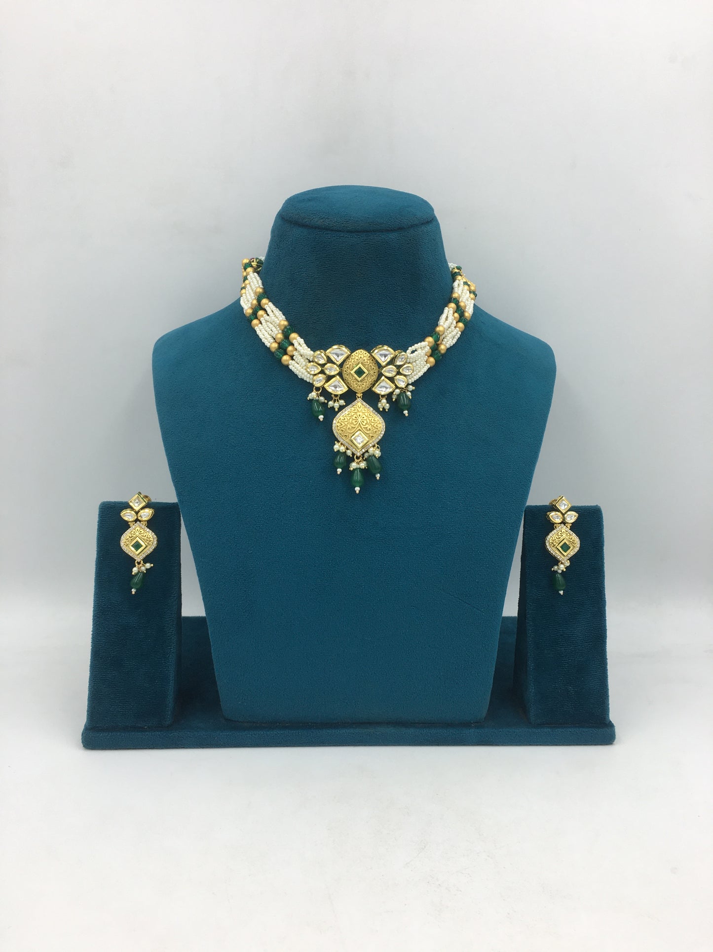 RITHISHA BRASS NECKLACE SET