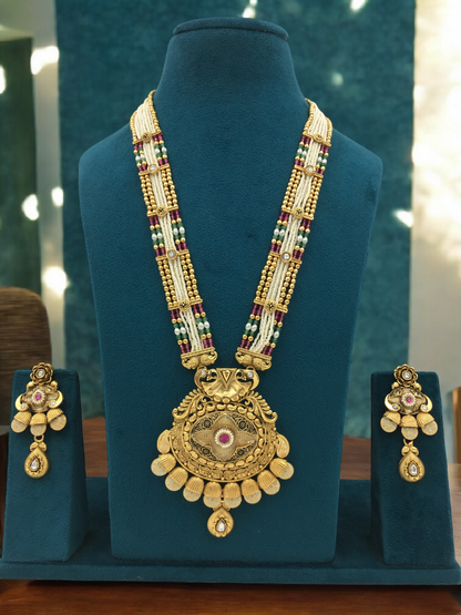 AMAYA BRASS NECKLACE SET