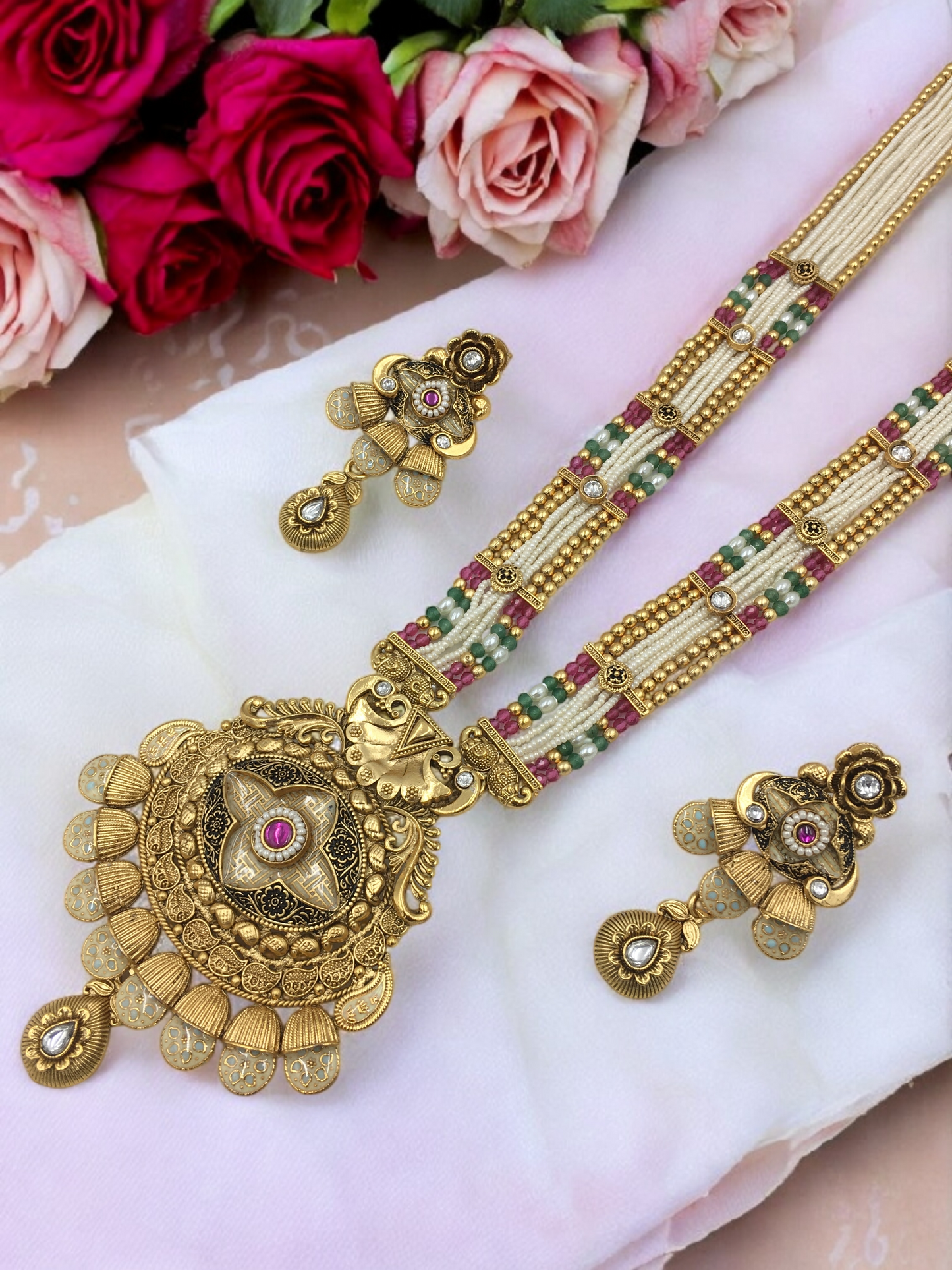 AMAYA BRASS NECKLACE SET