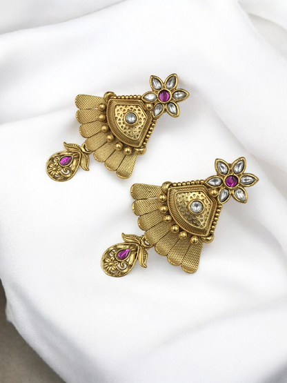 SHRIYA BRASS NECKLACE SET