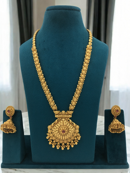 LILY BRASS NECKLACE SET