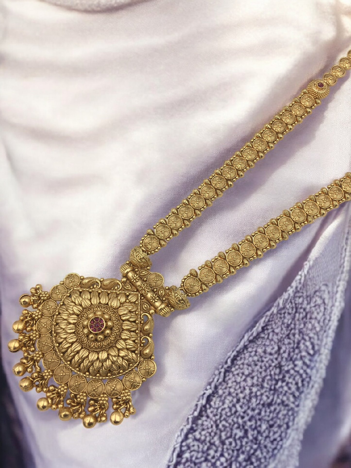 LILY BRASS NECKLACE SET