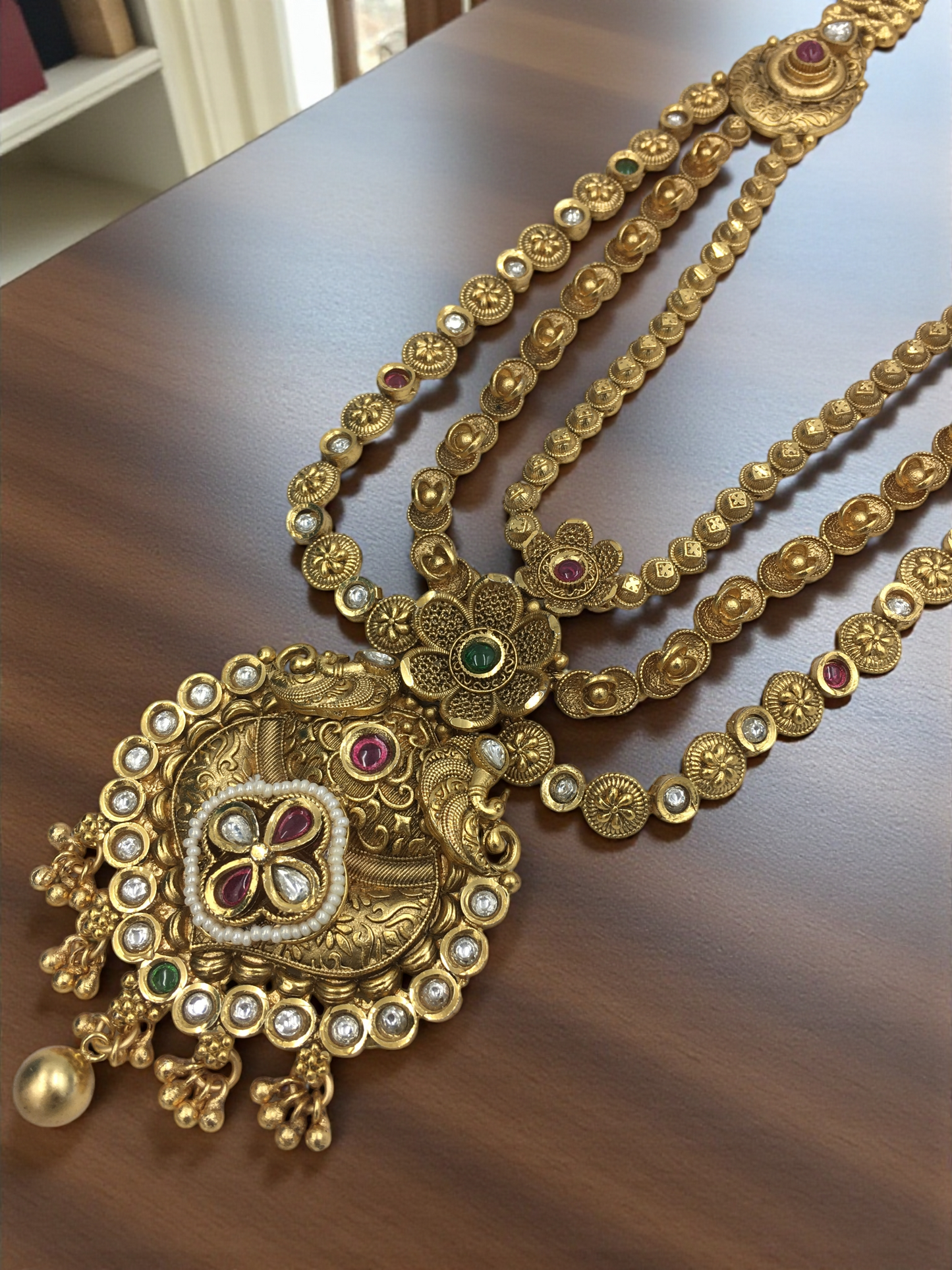 ARIA BRASS NECKLACE SET