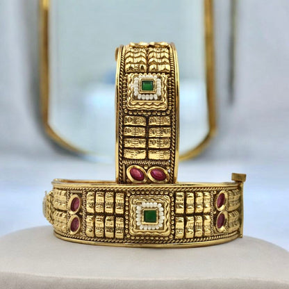JEEVITHA RAJWADI BRASS BANGLES