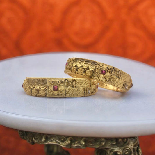 ZARIAH RAJWADI BRASS BANGLES