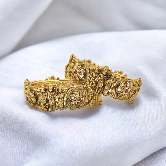 YASHASVI RAJWADI BRASS BANGLES
