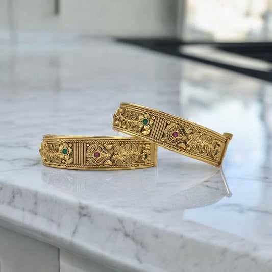 HARINI RAJWADI BRASS BANGLES
