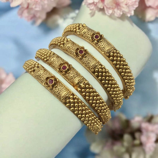 RUBY BLOSSOM BRASS BANGLE SET