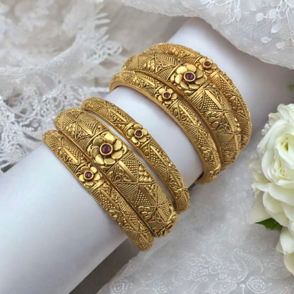 FLORAL RADIANCE BRASS BANGLE SET