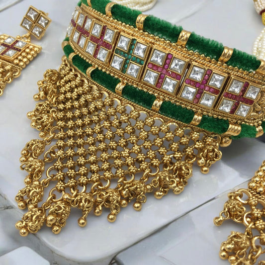 ANANYASHREE BRASS NECKLACE SET