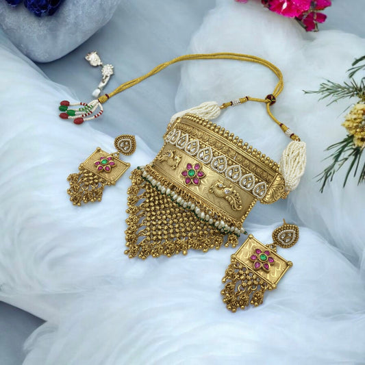 AARNA BRASS NECKLACE SET