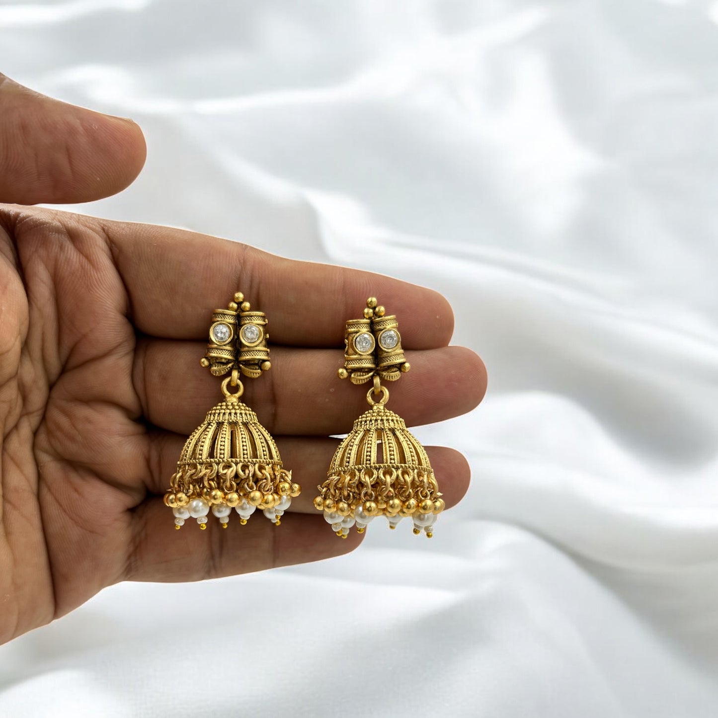 RAJWADI CLASSIC PEARL NECKLACE SET