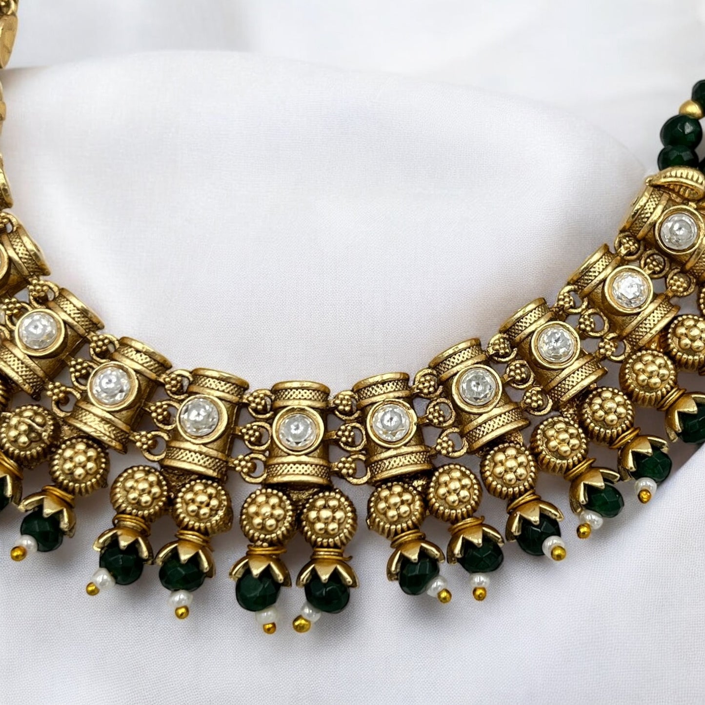 RAJWADI CLASSIC PEARL NECKLACE SET