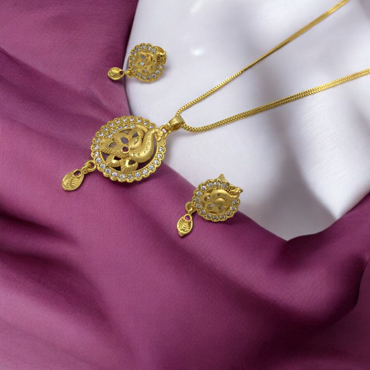 TRIVIDHA MICRO GOLD CHAIN PENDANT