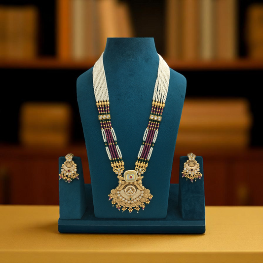 IZZA BRASS NECKLACE SET