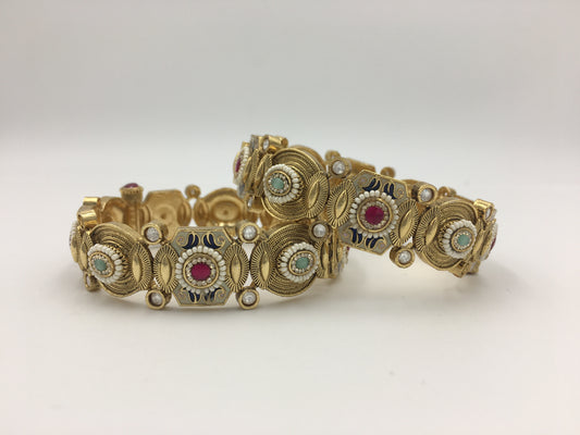 AVANTIKA SWAROVSKI DIAMOND KADA SET