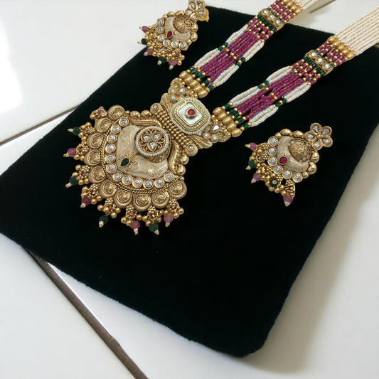 IZZA BRASS NECKLACE SET