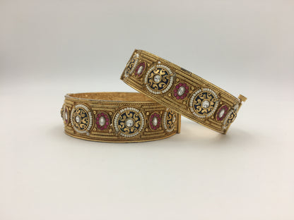 URVI RAJWADI BRASS BANGLES