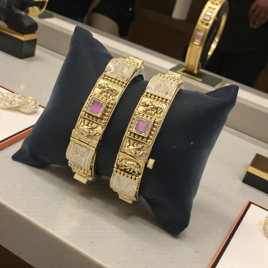 JURI RAJWADI BRASS BANGLES