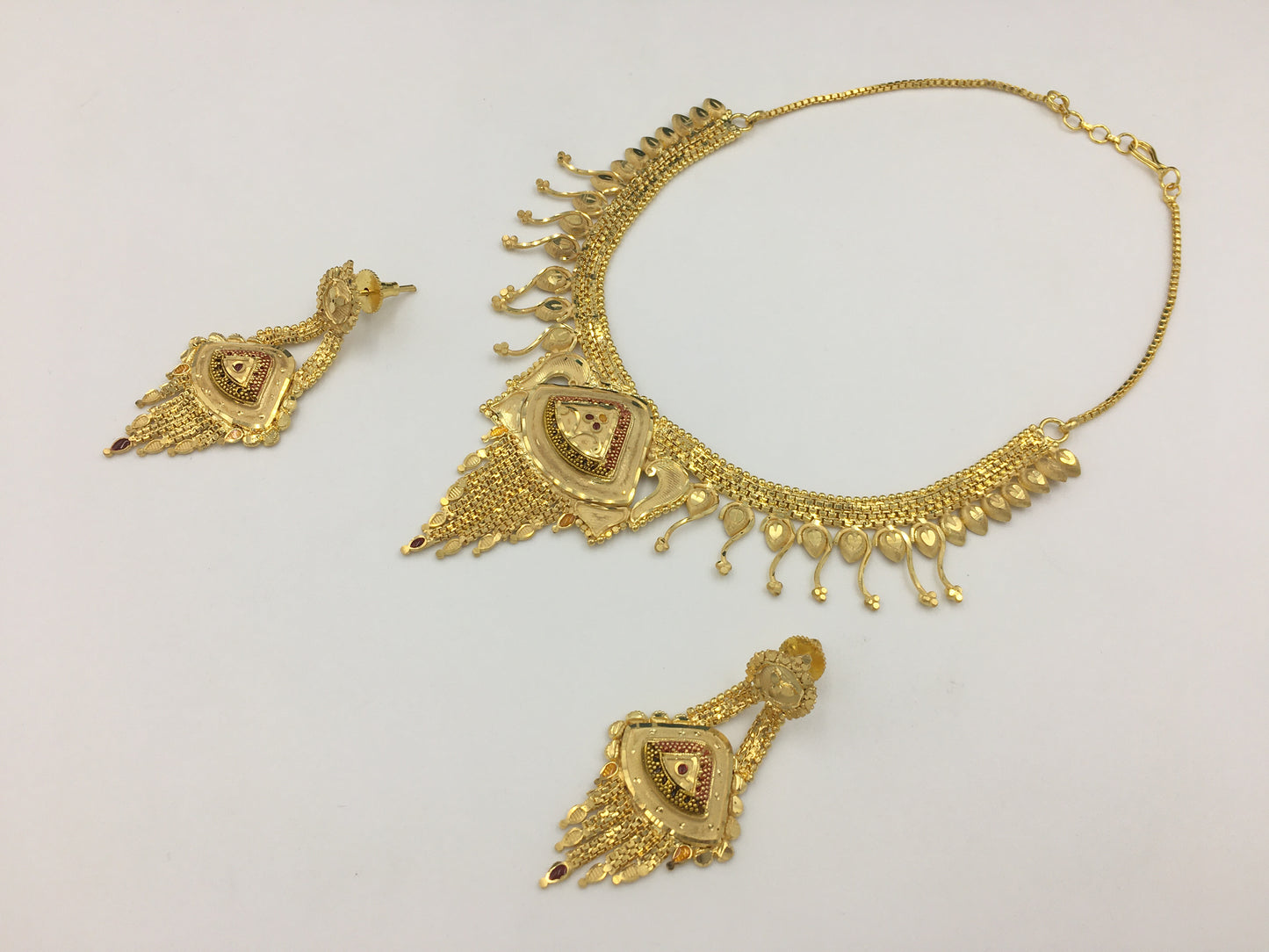 AARINI DUBAI GOLD NECKLACE