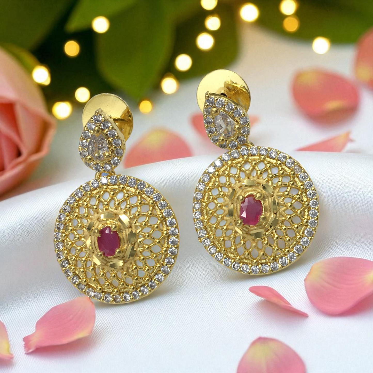 VANYA FORMING NECKLACE SET