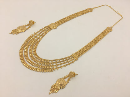 TRIPTI DUBAI GOLD NECKLACE
