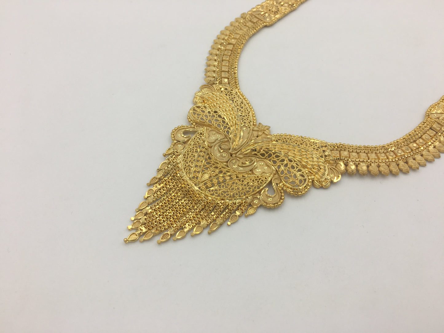 NAVYA DUBAI GOLD NECKLACE
