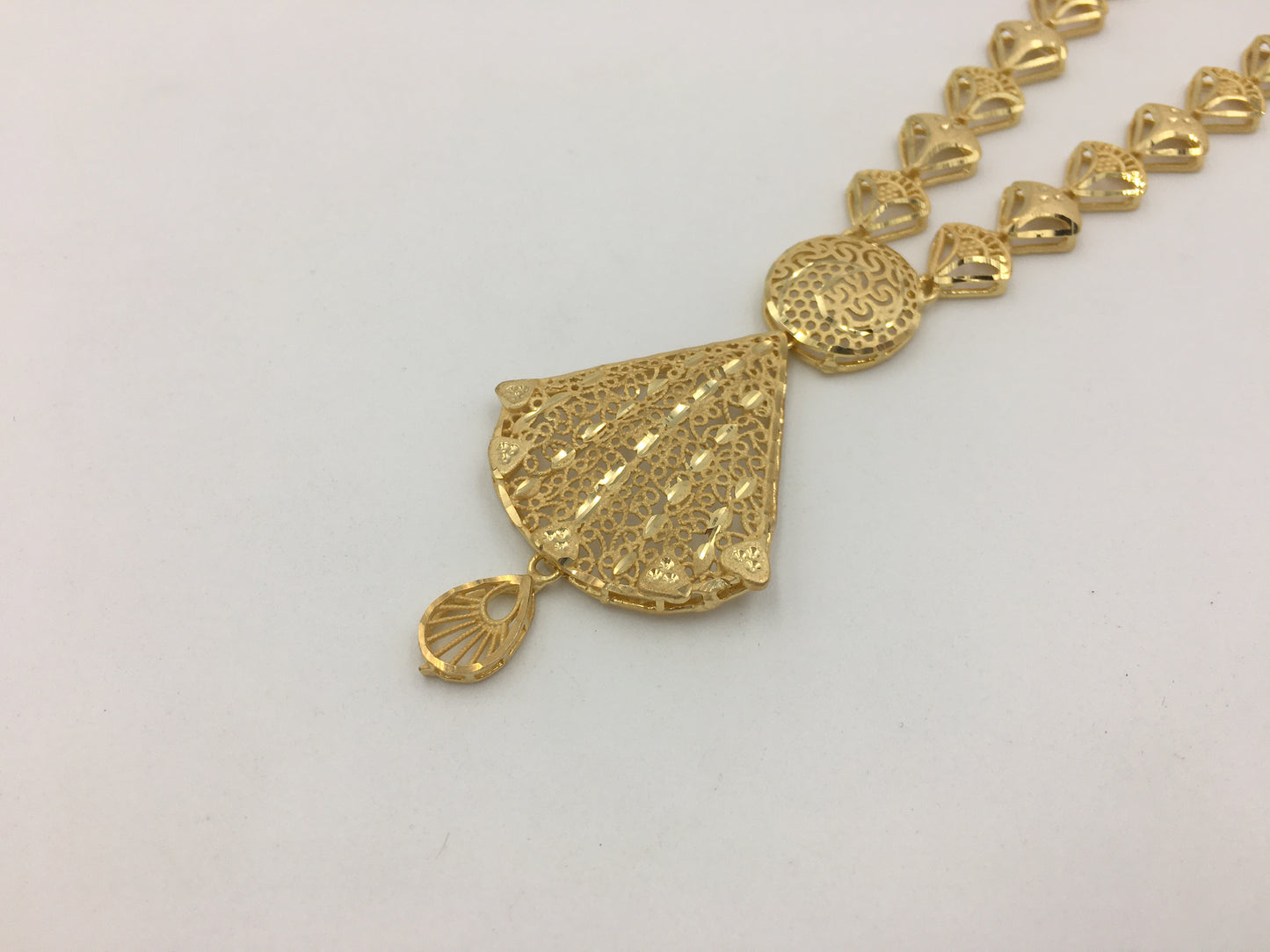 MISHITA FORMING NECKLACE SET