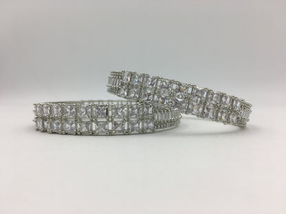 LUCIANA AD BANGLES