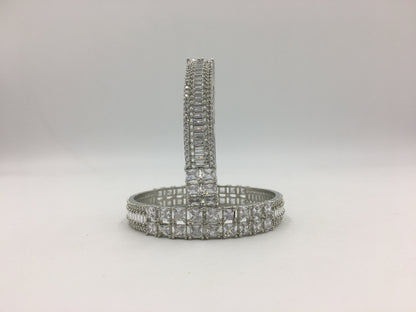 LUCIANA AD BANGLES