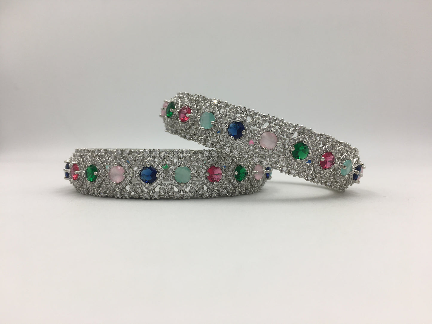 VICTORIA AD BANGLES
