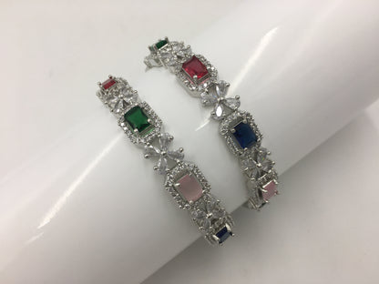 LAVINIA AD BANGLES