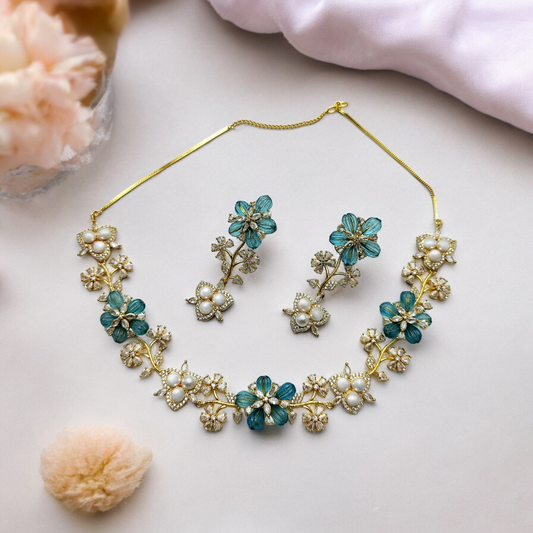 MINT FLORAL WHISPERS AD NECKLACE
