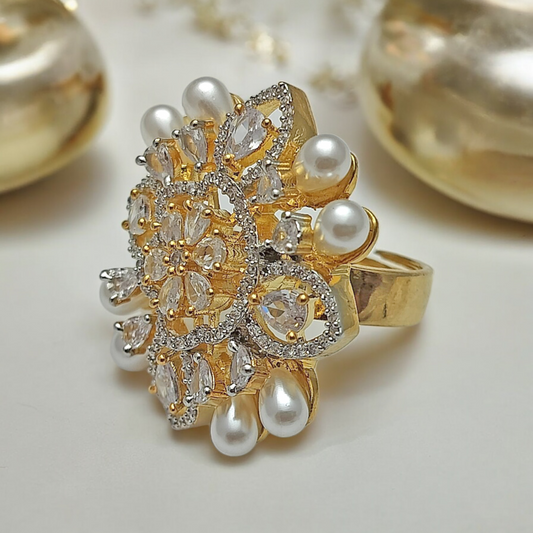 WHITE AARIANA ZIRCONIA ADJUSTABLE RING