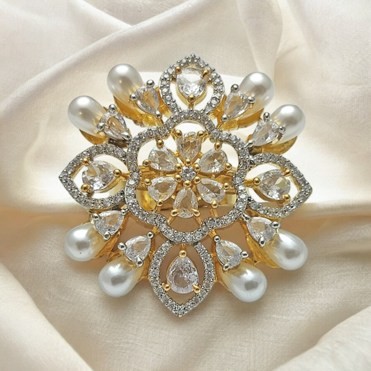 WHITE AARIANA ZIRCONIA ADJUSTABLE RING
