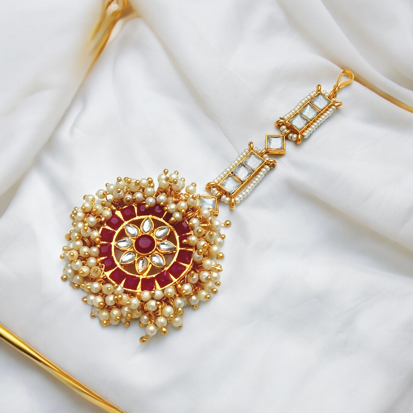PEARL RADIANCE KUNDAN MANGTIKA