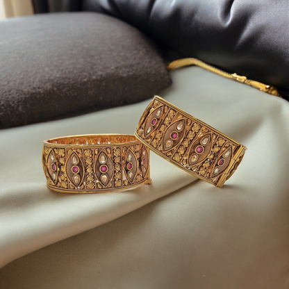 RUBY FROST BRASS KADA SET