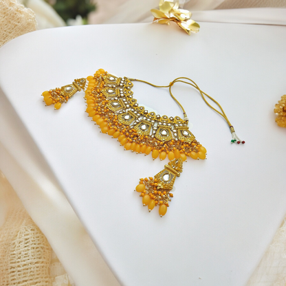 RADIANT YELLOW KUNDAN NECKLACE SET