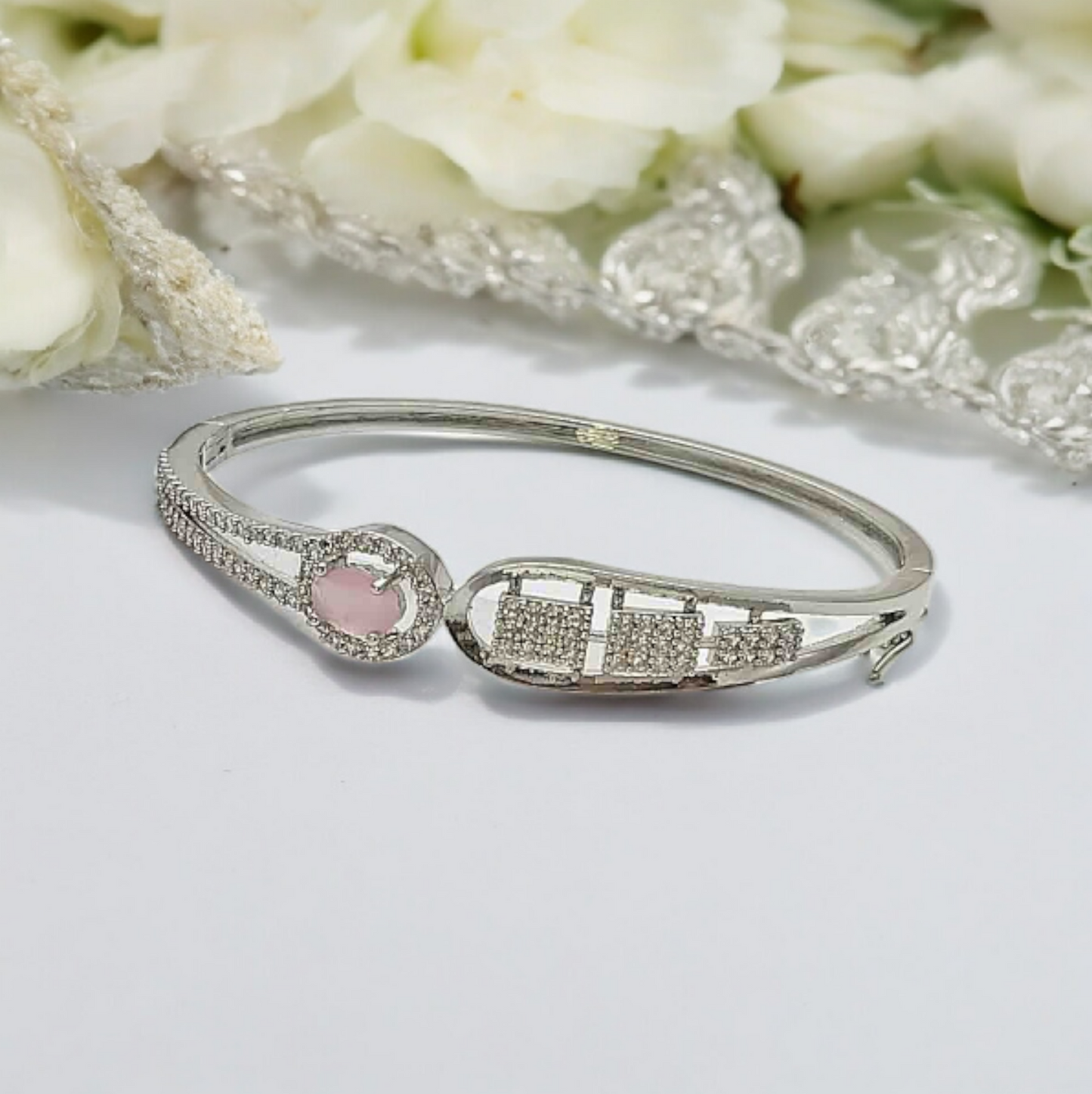 ADITI PREMIUM AD BRACELET