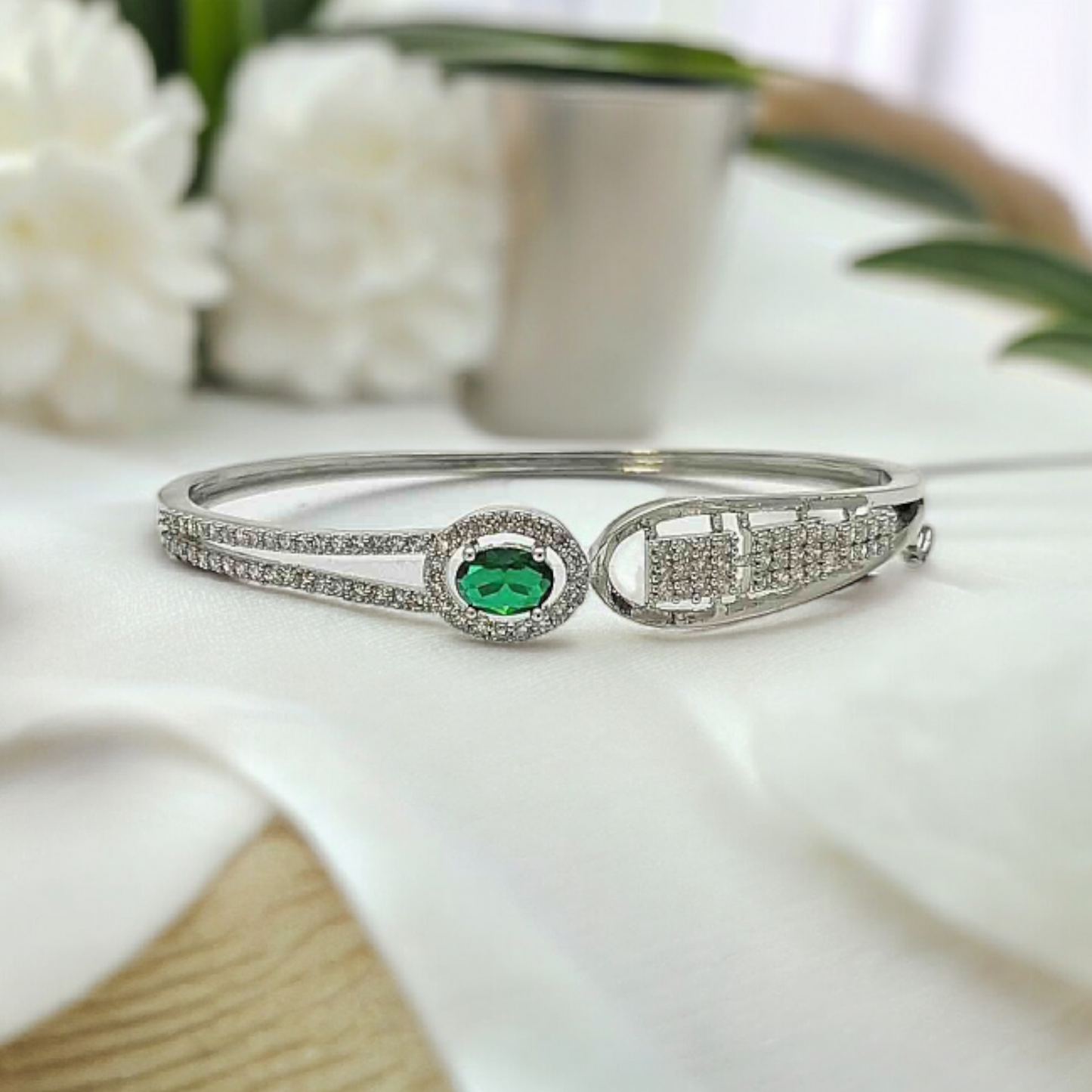 ADITI PREMIUM AD BRACELET