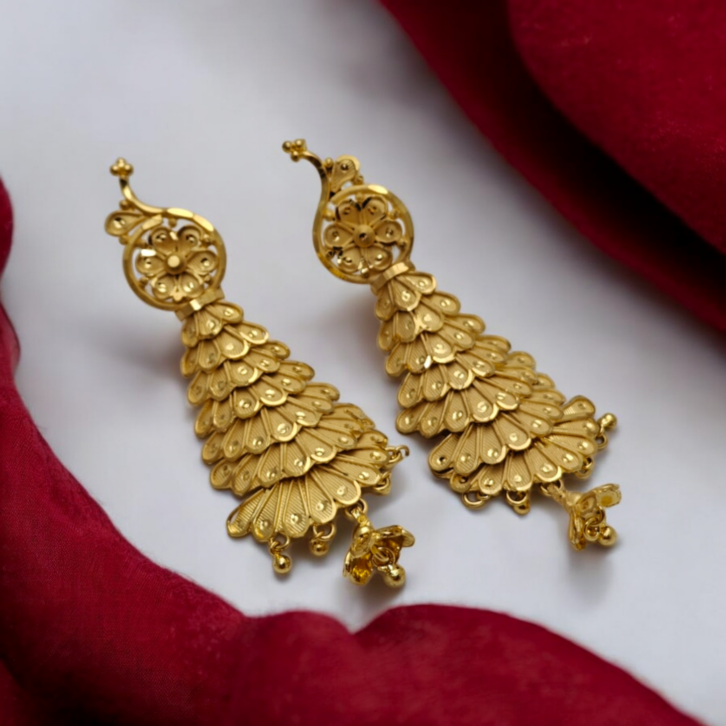 PRIYANSHI FORMING EARRINGS