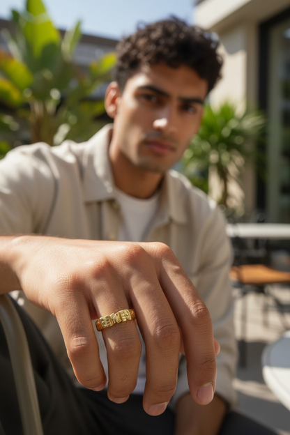 TEXTURED BAND GOLD LOOK MEN'S RING