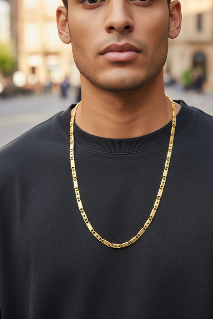 STAR ENGRAVED MEN’S GOLD CHAIN